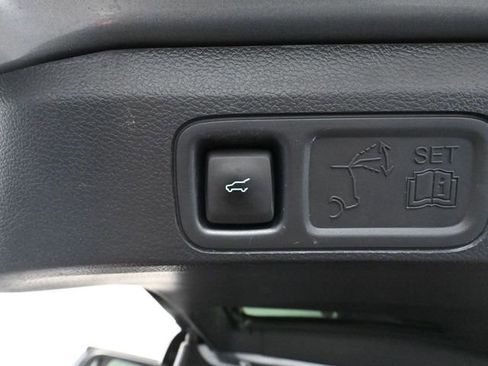 Used 2024 Ford Expedition Max XLT image 44