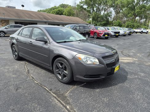 Used 2012 Chevrolet Malibu LS FWD image 2