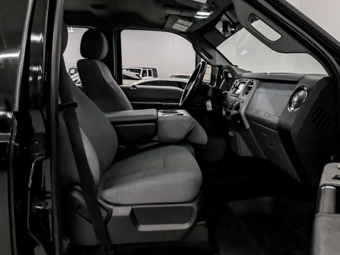 Used 2016 Ford F250 XLT w/ XLT Value Package image 34