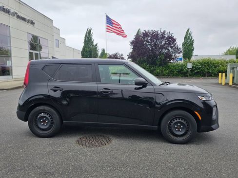 Used 2021 Kia Soul LX FWD image 8