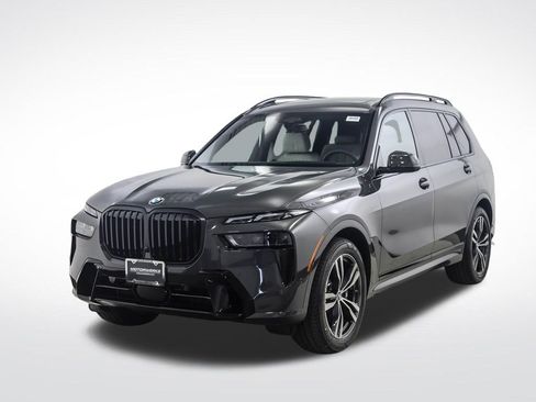 Used 2026 BMW X7 xDrive40i w/ M Sport Package AWD/4WD image 1