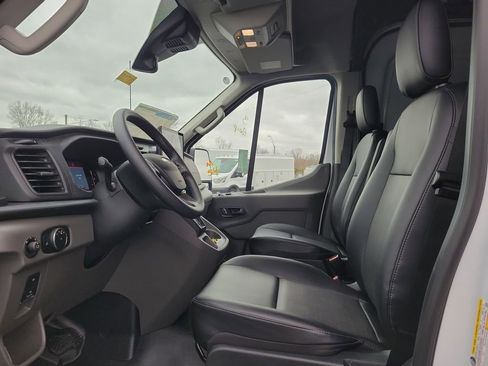 New 2026 Ford Transit 250 148 Medium Roof image 15