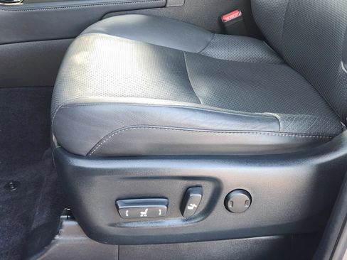 Used 2022 Lexus GX 460 Luxury AWD/4WD image 28