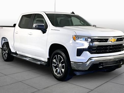 Certified 2023 Chevrolet Silverado 1500 LT AWD/4WD image 3