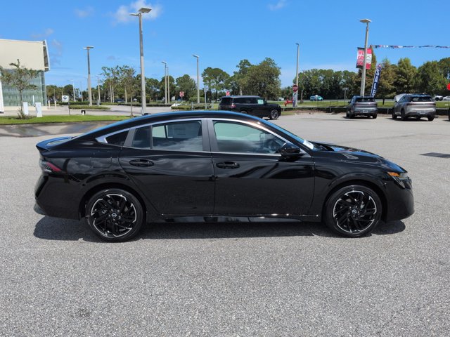 Certified 2027 Nissan Sentra SR w/ Floor Mat Package FWD image 3