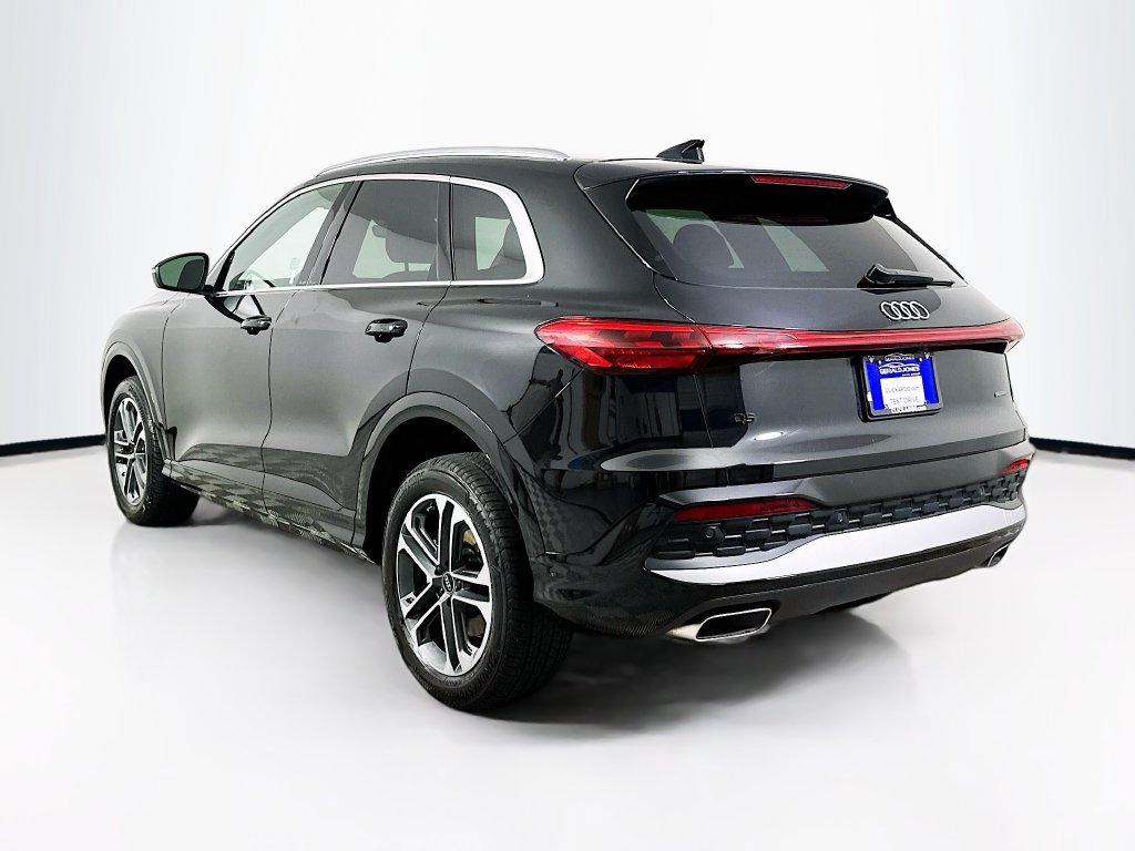 Used 2025 Audi Q5 Premium Plus w/ Premium Plus AWD/4WD image 6