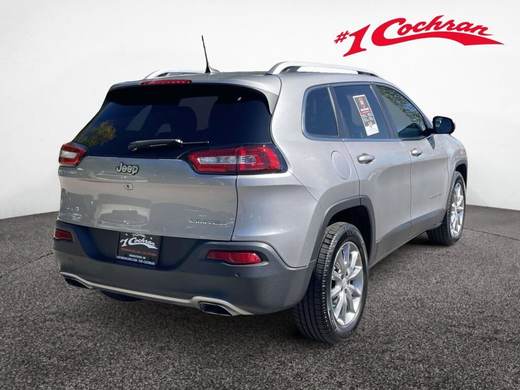 Used 2018 Jeep Cherokee Limited AWD/4WD image 7