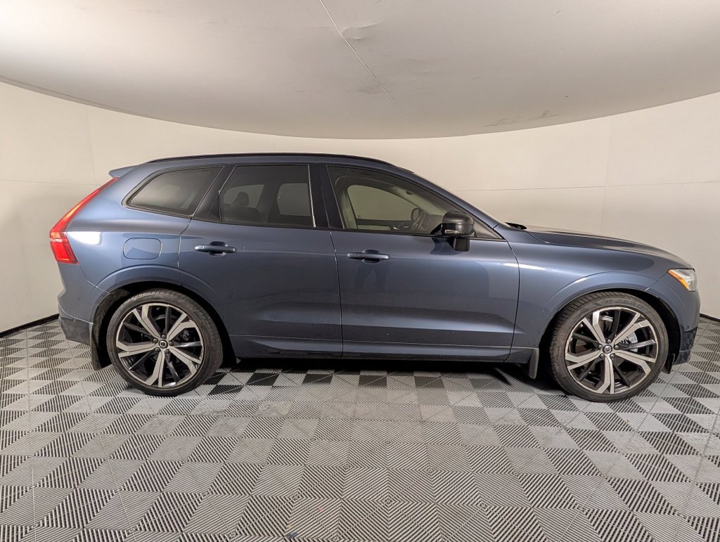 Used 2024 Volvo XC60 B5 Ultimate w/ Climate Package AWD/4WD image 7