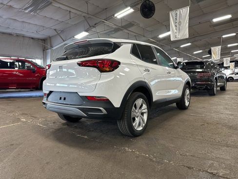 Used 2025 Buick Encore GX Preferred image 3