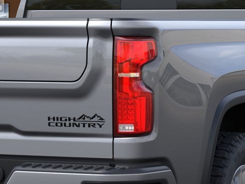 New 2026 Chevrolet Silverado 2500 High Country w/ High Country Premium Package AWD/4WD image 11