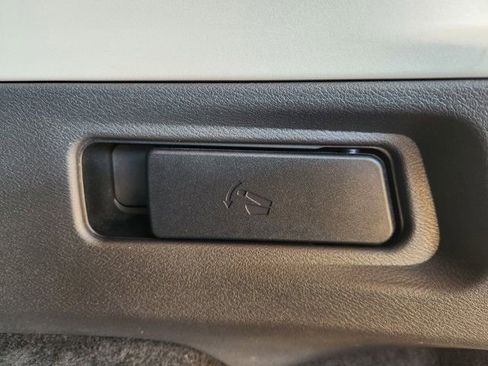 Used 2021 Nissan Rogue Platinum image 35