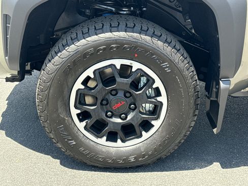 New 2026 Toyota Tacoma TRD Off-Road AWD/4WD image 5