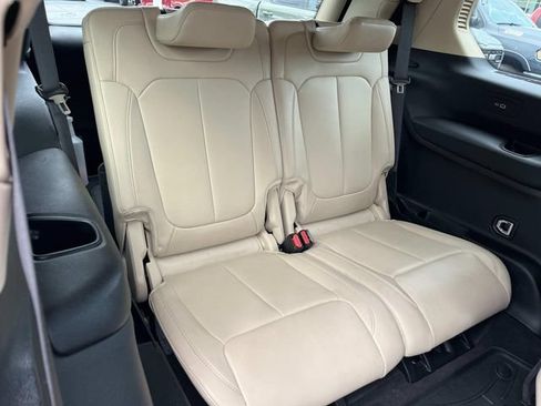 Used 2021 Jeep Grand Cherokee L Limited AWD/4WD image 20