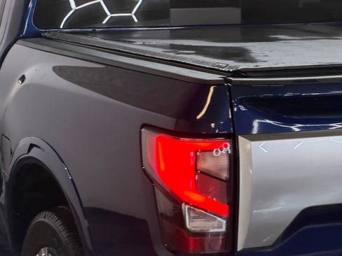 Used 2024 Nissan Titan Platinum Reserve w/ Moonroof Package image 12