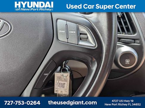 Used 2015 Hyundai Tucson SE FWD image 32