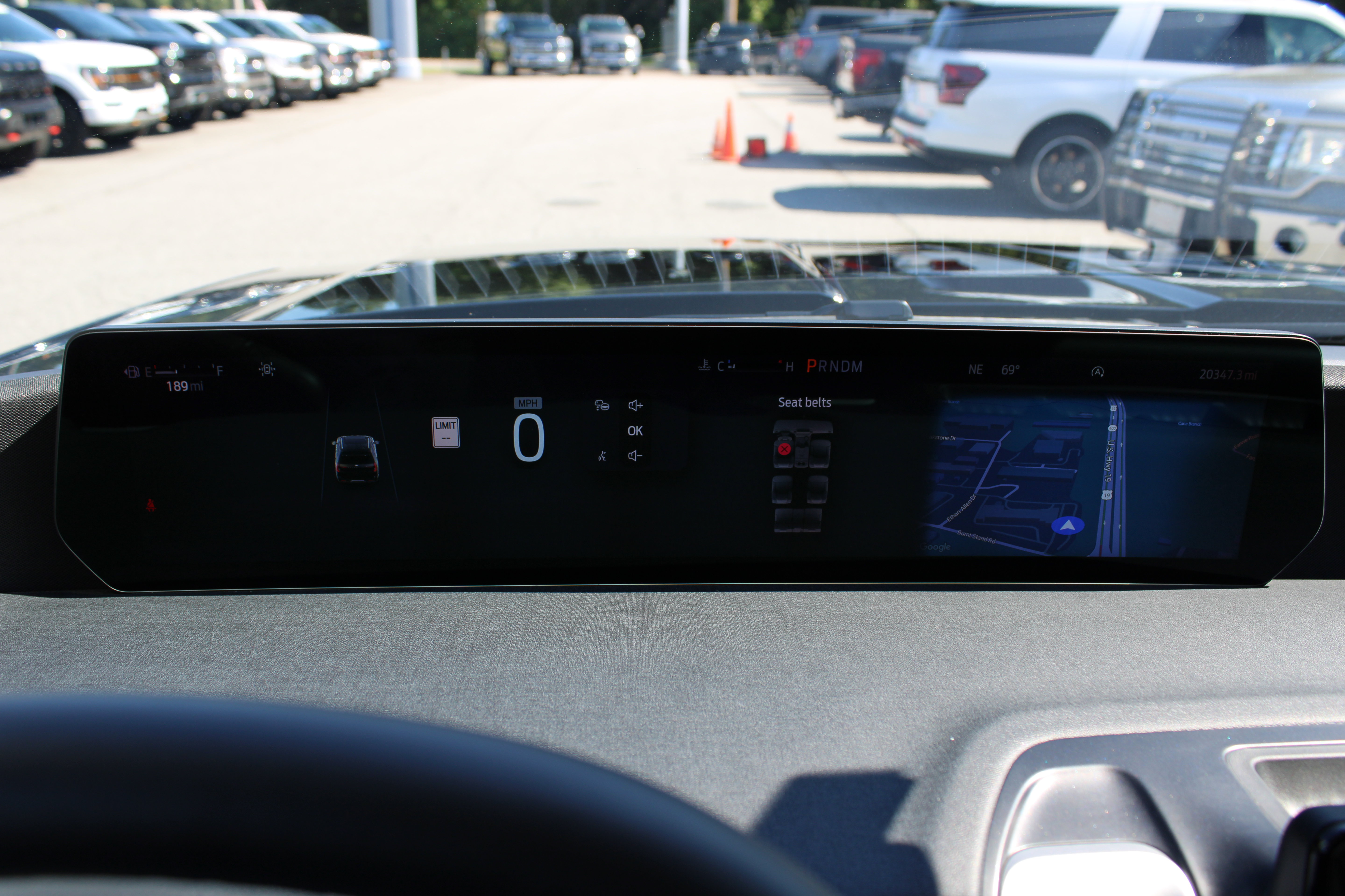 Used 2025 Ford Expedition Active AWD/4WD image 25