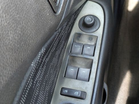 Used 2010 Ford Fusion SE FWD image 21