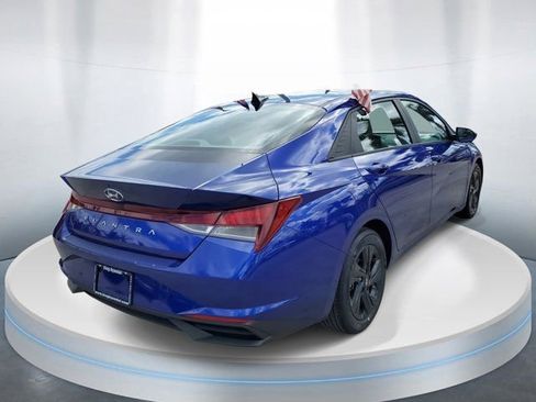 Certified 2023 Hyundai Elantra SEL image 4