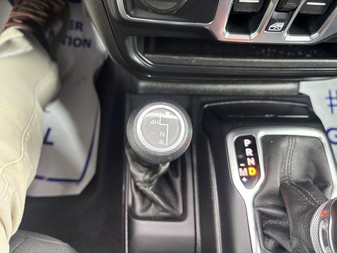 Used 2020 Jeep Wrangler Unlimited Sport S AWD/4WD image 20