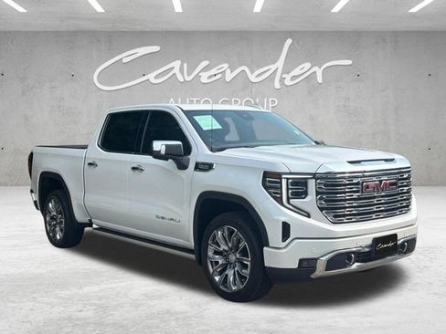 Used 2023 GMC Sierra 1500 Denali w/ Denali Reserve Package AWD/4WD image 2