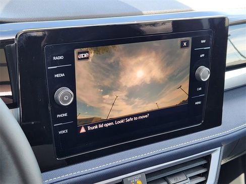 New 2025 Volkswagen Taos SEL image 11