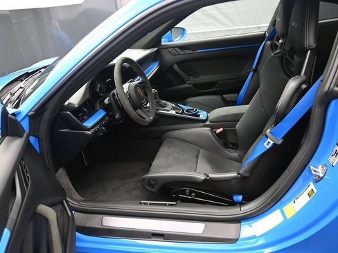 Used 2022 Porsche 911 GT3 RWD image 5