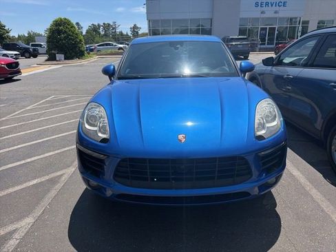 Used 2018 Porsche Macan AWD/4WD image 2