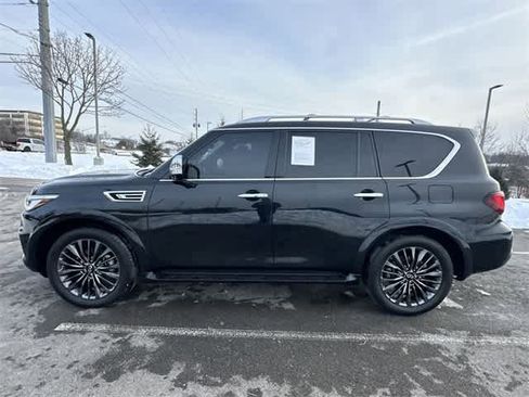 Used 2024 INFINITI QX80 Sensory w/ Cargo Package image 2