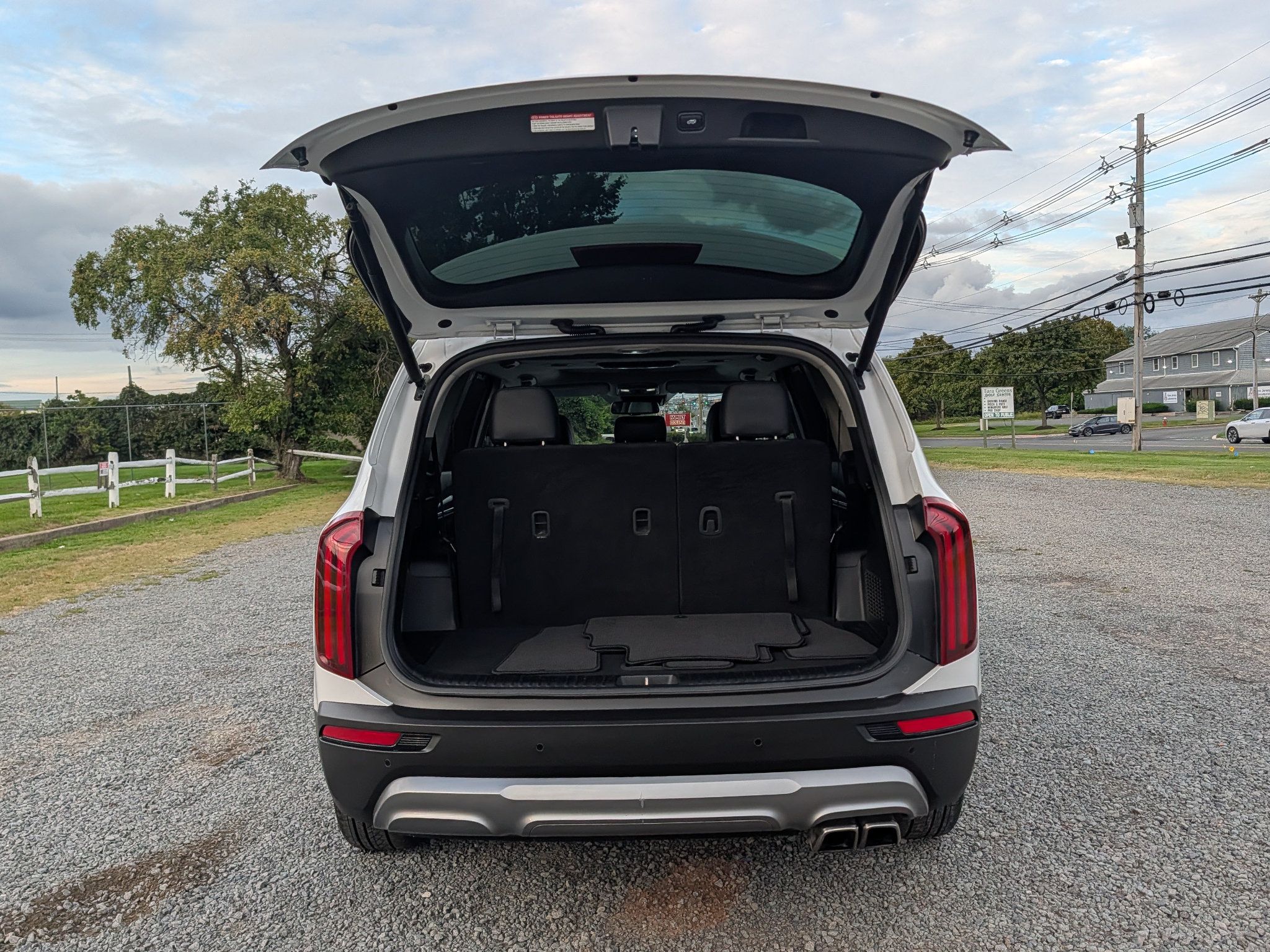 Used 2020 Kia Telluride EX AWD/4WD image 7