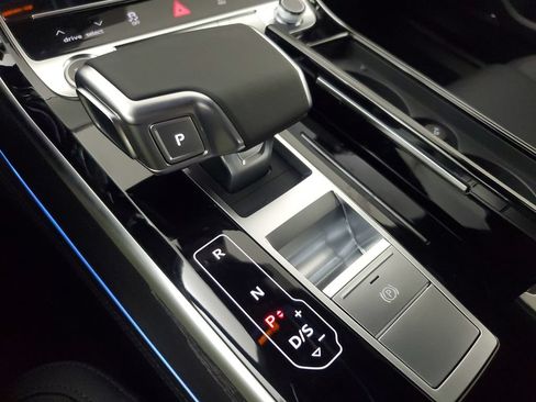 New 2026 Audi A8 L 3.0T AWD/4WD image 32