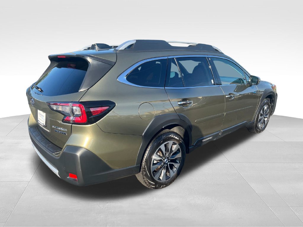 Used 2025 Subaru Outback Touring XT AWD/4WD image 5