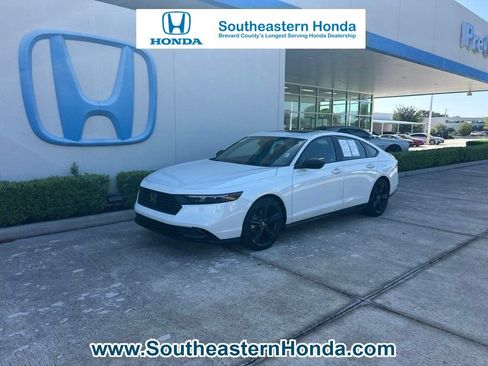 Used 2023 Honda Accord Sport image 1