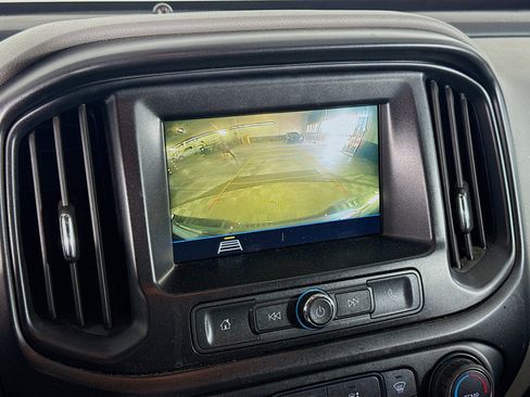 Used 2019 Chevrolet Colorado W/T image 17