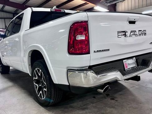 Used 2026 RAM 1500 Laramie AWD/4WD image 5