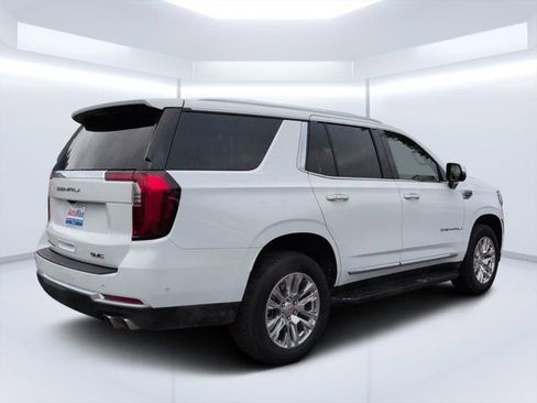 Used 2025 GMC Yukon Denali RWD image 3