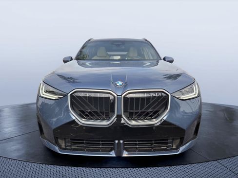 Used 2025 BMW X3 xDrive30i w/ Premium Package AWD/4WD image 8