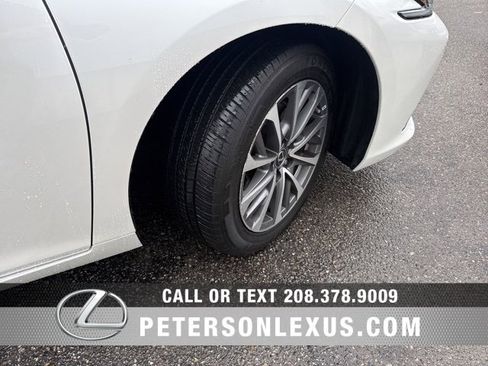 Used 2022 Lexus ES 300h w/ Accessory Package 2 image 10