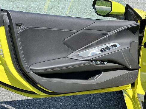 Used 2023 Chevrolet Corvette Stingray Convertible w/ Z51 Performance Package RWD image 11