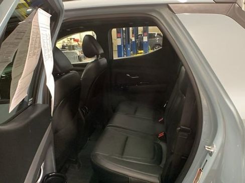 Used 2022 Hyundai Santa Cruz Limited image 16