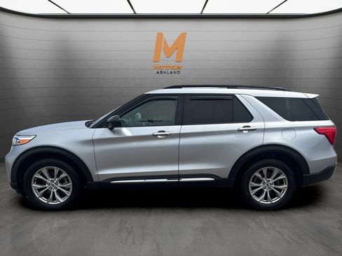 Used 2020 Ford Explorer XLT w/ Equipment Group 202A AWD/4WD image 2