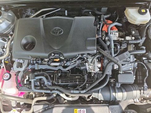 Used 2025 Toyota Camry LE FWD image 34