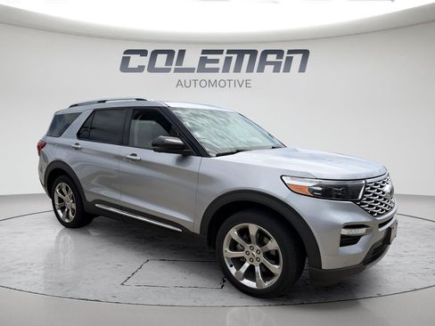 Used 2020 Ford Explorer Platinum w/ Premium Technology Package AWD/4WD image 3