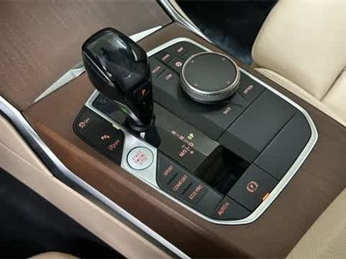 Used 2021 BMW 330i xDrive Sedan w/ Driving Assistance Package image 7