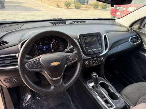 Used 2019 Chevrolet Equinox LT image 11