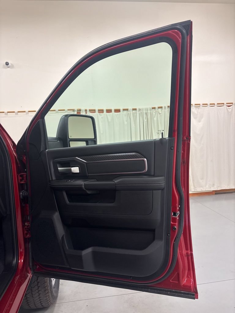New 2026 RAM 2500 Big Horn AWD/4WD image 28