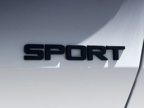 Certified 2025 Honda HR-V Sport image 31
