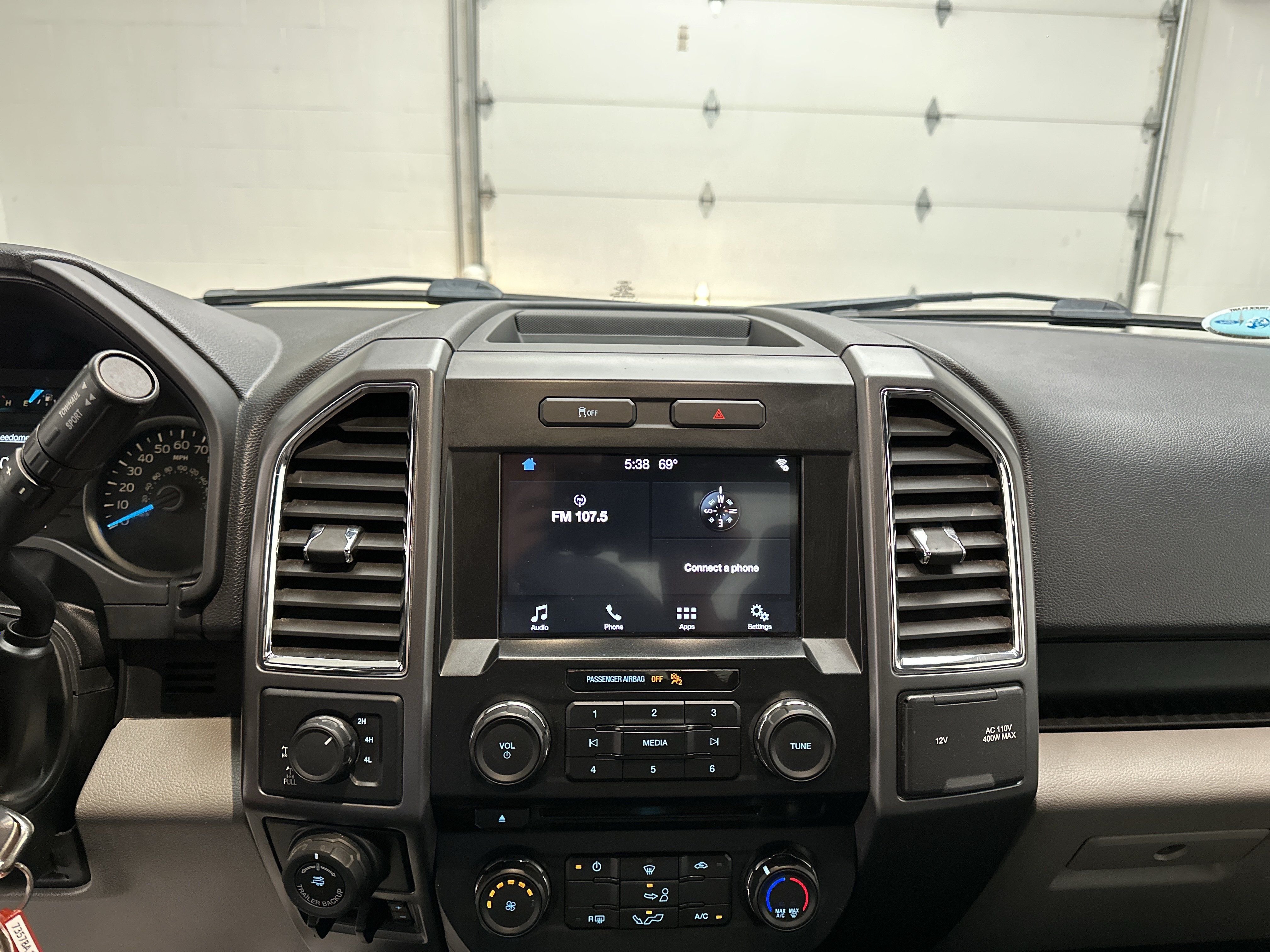 Used 2016 Ford F150 XLT w/ Equipment Group 301A Mid AWD/4WD image 28