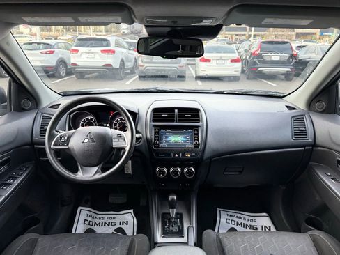 Used 2022 Mitsubishi Outlander Sport ES image 10