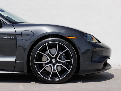 New 2025 Porsche Taycan image 11