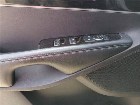 Used 2019 Kia Sorento FWD image 11